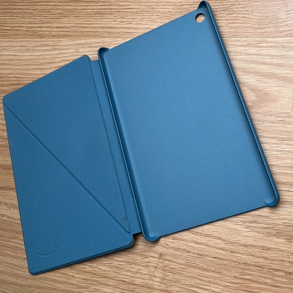 Amazon fire tablet - Picture 4 of 10